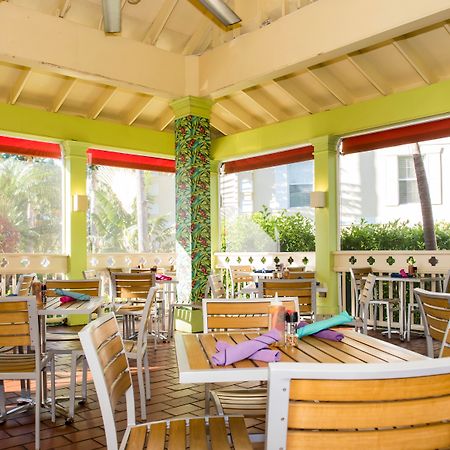 Sunshine Suites Resort West Bay Екстер'єр фото