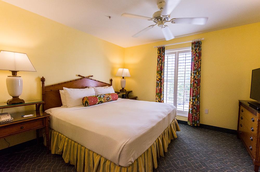 Sunshine Suites Resort West Bay Екстер'єр фото